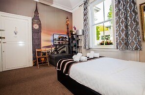 Pimlico Chic Suite