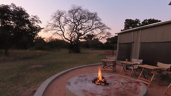 Sunset Lodge & Safaris