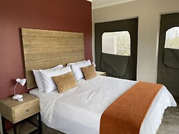 Sunset Lodge & Safaris