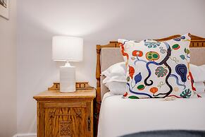 Amberhall Guesthouse