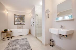 Amberhall Guesthouse