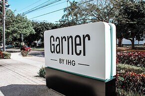 Garner Hotel Mazatlan Beach by IHG