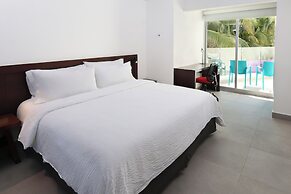 Garner Hotel Mazatlan Beach by IHG