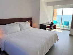 Garner Hotel Mazatlan Beach by IHG