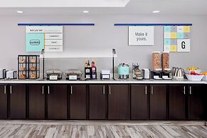 Garner Hotel Mazatlan Beach by IHG