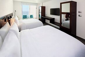 Garner Hotel Mazatlan Beach by IHG