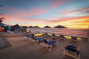 Garner Hotel Mazatlan Beach by IHG