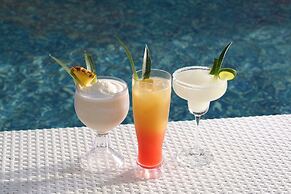 Garner Hotel Mazatlan Beach by IHG