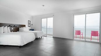 Garner Hotel Mazatlan Beach by IHG