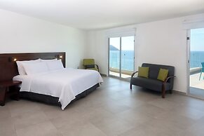 Garner Hotel Mazatlan Beach by IHG