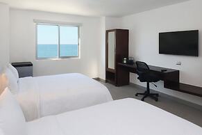 Garner Hotel Mazatlan Beach by IHG