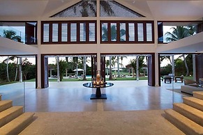 Casa B Institutional