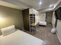 Upflo Hostel