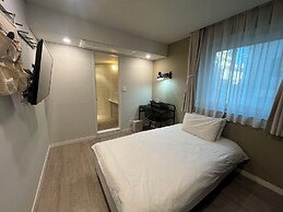 Upflo Hostel