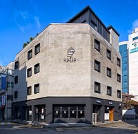 Upflo Hostel
