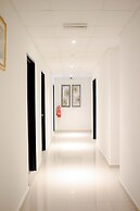 We Hotel