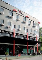We Hotel