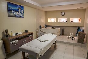 Cosmopolitan Hotel & Wellness
