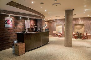 Cosmopolitan Hotel & Wellness