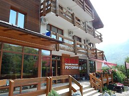 Velia Guesthouse