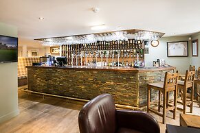 Queens Head Hotel
