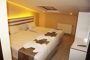 Theodian Hotel