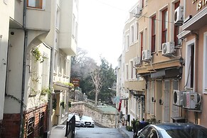 Theodian Hotel