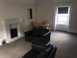 Smithyends Apartment