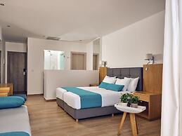 Cavo Orient Beach Hotel