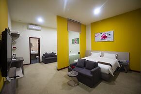 Green Rose Hotel