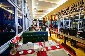Green Rose Hotel