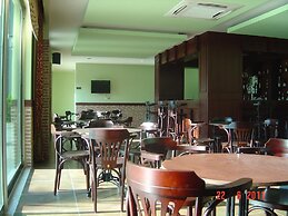 Side Lowe Hotel