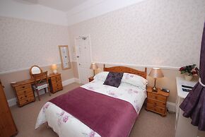 Westbury Lodge