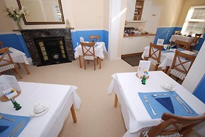 Westbury Lodge
