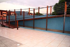 New Kingston Luxury Apt The Bromptons