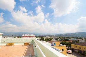 The Bailey's New Kingston Suites