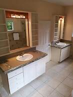 Chancery Hall Hideaway Guest Apt