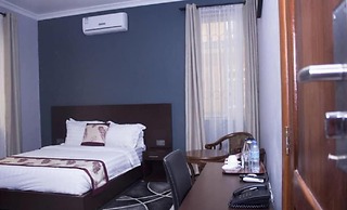 Hotel Desderia