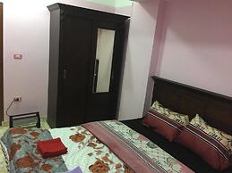 Cheops Pyramids Inn