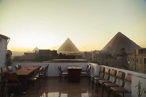 Cheops Pyramids Inn