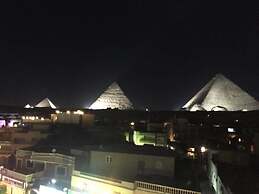 Cheops Pyramids Inn