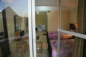 Cheops Pyramids Inn