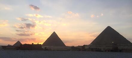 Cheops Pyramids Inn