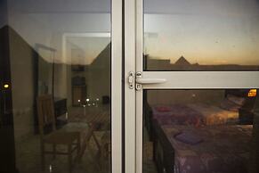 Cheops Pyramids Inn