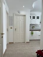 B&B Euthalia