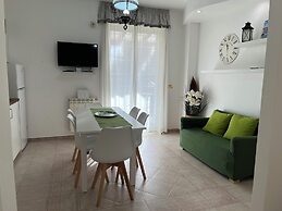 B&B Euthalia