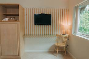 Shanti-Retreat Hotel