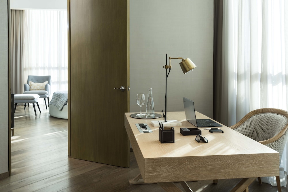 Marquis Sky Suites