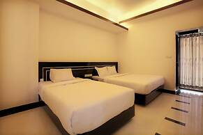 Hotel Elaf International