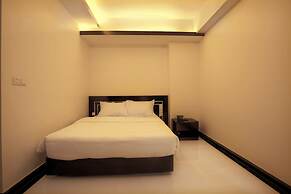 Hotel Elaf International